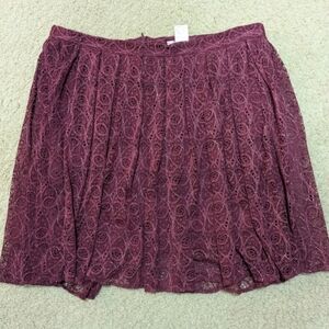 Willow & Clay Burgundy Lace Mini Skirt